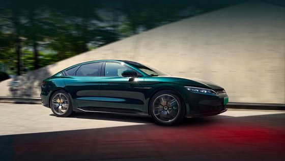 Automobile elettrica di prestazione dell'edizione limitata di quattro ruote motrici BYD Han EV 2023 610KM