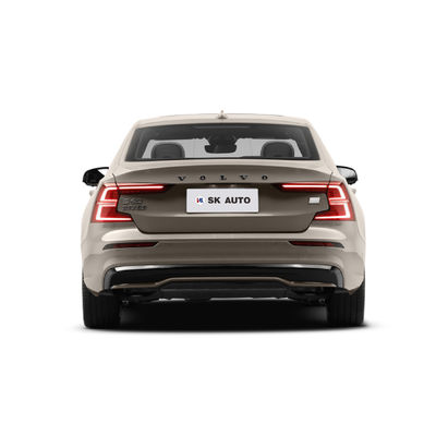 Il medium di quattro ruote motrici del veicolo elettrico T8 di Volvo S60 New Energy tappa in EV ibrido