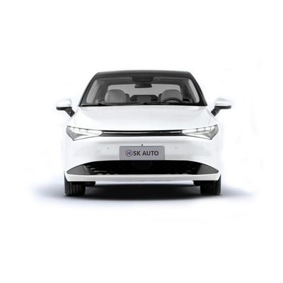 In automobile nuovissima di riserva dei veicoli 5-Seat di energia di Xiaopeng P5 0km dell'automobile di Ev per le famiglie