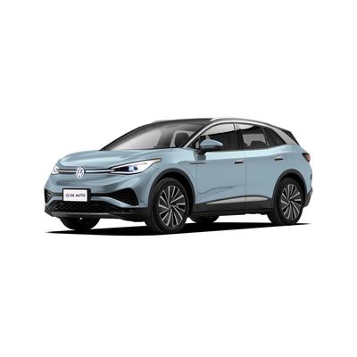 In automobile di riserva EV SUV Volkswagen ID4 X automatico parcheggiando 600 chilometri di gamma per la famiglia