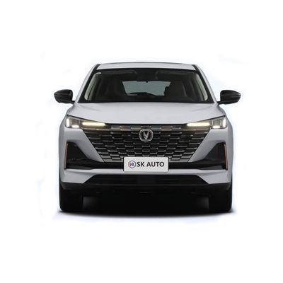 4 porte 5 sedili Changan CS55 PIÙ 2023 la benzina di versione 1.5T DCT della balena blu