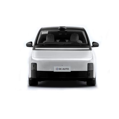 Veicolo elettrico puro 4WD a doppio motore monovolume business deluxe a 7 posti a lungo raggio Lixiang Mega Range 710 km