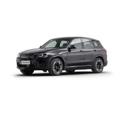 SUV a 5 porte e 5 posti 2024 BMW Ix3 Veicolo elettrico con 550 Km di autonomia e 400 Nm di coppia massima