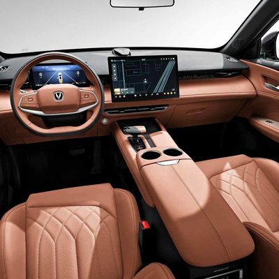 SUV compatto ibrido plug-in ChangAn UNIZ-2024 IDD elettrico 125 km