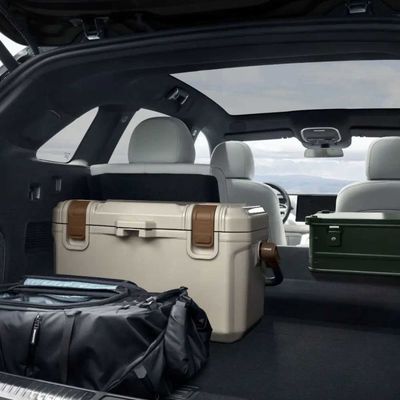 Xiaopeng G9 570 PIÙ l'automobile di SUV EV dei sedili delle ruote 5 del veicolo elettrico 4 di New Energy della lunga autonomia di 570km