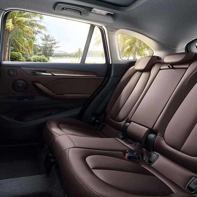 BMW X1 2.0T 204 CV L4 SUV a 5 porte per gli appassionati di automobili a benzina