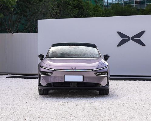 Xpeng 5 posti berlina EV con 602/710 km di autonomia e 200 km/h di velocità massima