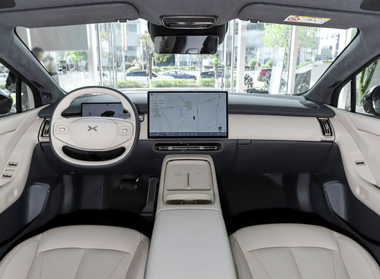Xpeng 5 posti berlina EV con 602/710 km di autonomia e 200 km/h di velocità massima