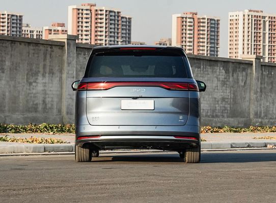 1100km di autonomia BYD Xia MPV 5145MM lunghezza veicolo elettrico per aziende e famiglie