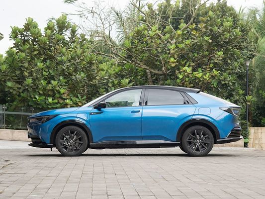 2025 Honda eNP2 Fast Charging Electric Automobile EV 545km Range 4787mm Lunghezza e potenza ecologica