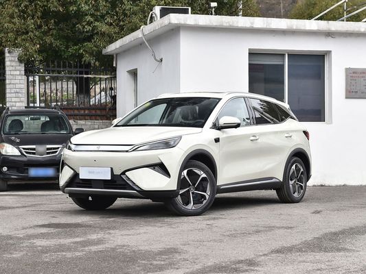 150kW BYD Electric Car Samrt Driving 2025 Nuovo modello Yuan Plus Fast Charging EV Grande spazio per la famiglia con tetto solare