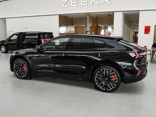 Zeekr 001 Nuovo modello 750 Km Lungo raggio Limousine Auto elettrica con 0,25 ore di tempo di ricarica e energia elettrica pura con grande spazio