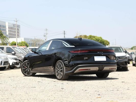 Modello di veicolo 601km Portata 83.2kWh Capacità della batteria AWD Carica veloce tetto solare Struttura ad alta tensione Comodo per la famiglia