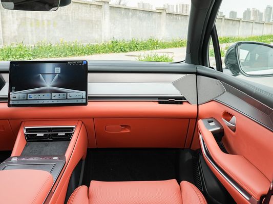 2025 BYD Nuovo veicolo elettrico per prestazioni Tang L 810kW Potenza AWD Ricarica veloce 1000w/h 600km Range Long Range 7 sedili con tetto solare