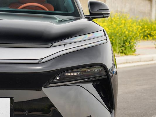 2025 BYD Nuovo veicolo elettrico per prestazioni Tang L 810kW Potenza AWD Ricarica veloce 1000w/h 600km Range Long Range 7 sedili con tetto solare