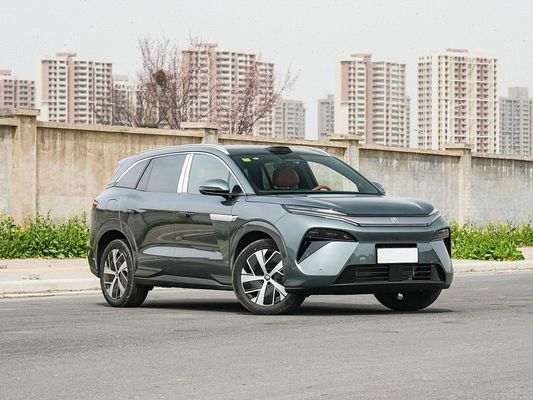 Nuova BYD EV Car 2025 Modello 100,5 KWh Capacità della batteria e ricarica veloce 0,1 Ora 670KM Lunga autonomia 500kW Potenza Auto elettrica Grande spazio per la famiglia 7 posti