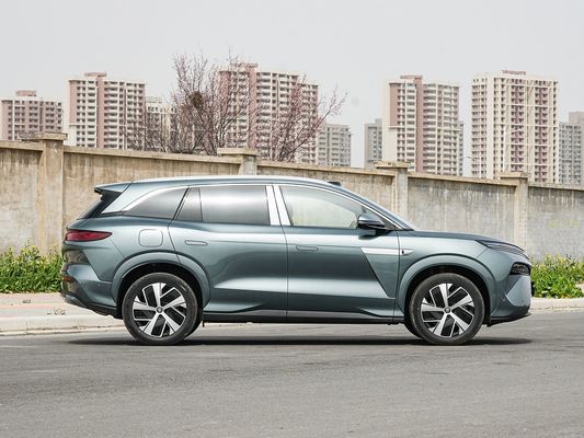 Nuova BYD EV Car 2025 Modello 100,5 KWh Capacità della batteria e ricarica veloce 0,1 Ora 670KM Lunga autonomia 500kW Potenza Auto elettrica Grande spazio per la famiglia 7 posti