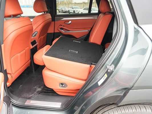 Nuova BYD EV Car 2025 Modello 100,5 KWh Capacità della batteria e ricarica veloce 0,1 Ora 670KM Lunga autonomia 500kW Potenza Auto elettrica Grande spazio per la famiglia 7 posti