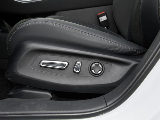 2025 Nuovo Modello Honda S7 Veicolo elettrico di vendita calda Batteria grande 650km Long Range EV di ricarica veloce con tetto solare
