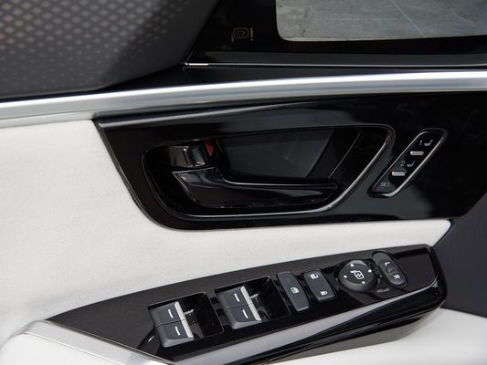 Potenza motore 350kW SUV completamente elettrico Honda S7 Long Range 650km Fast Charging EV Nuovo Hot Selling con tetto solare per la famiglia