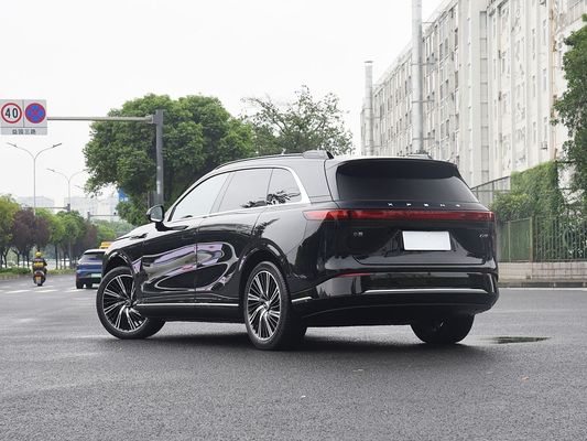 2025 Xpeng G9 SUV completamente elettrico 93,1 kWh Batteria 423 kW Max Potenza motore 680 km Lunghezza di percorrenza e ricarica veloce con tetto solare