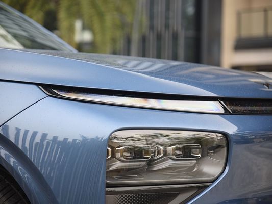 Massimizza la tua esperienza di guida con Xpeng G9 Fast Charging Electric Vehicle Max Motor Torque 695N.m Max Motor Power 423kW Max velocità 200km/h