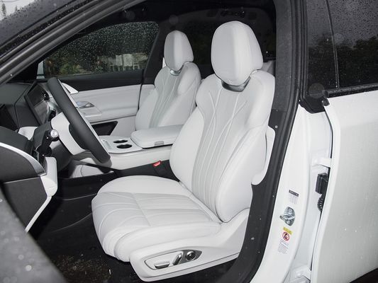 Massimizza la tua esperienza di guida con Xpeng G9 Fast Charging Electric Vehicle Max Motor Torque 695N.m Max Motor Power 423kW Max velocità 200km/h