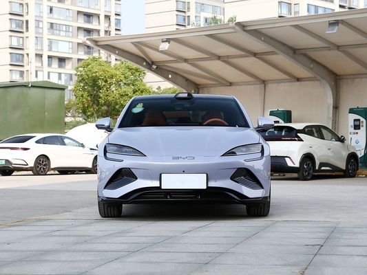 2025 BYD Veicolo elettrico Sigillo EV Smart Modello 650KM Long Range 80,64kWh Batteria Fast Charging Hot Sell con tetto solare