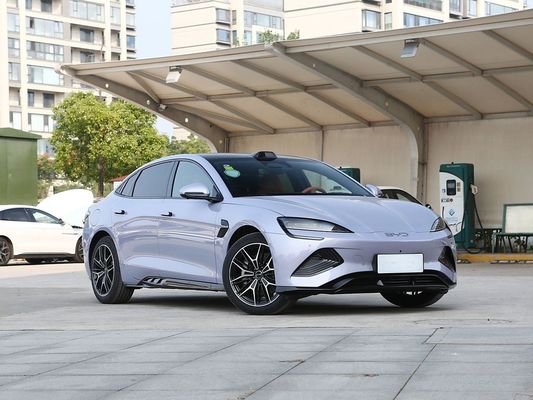 2025 BYD Veicolo elettrico Sigillo EV Smart Modello 650KM Long Range 80,64kWh Batteria Fast Charging Hot Sell con tetto solare