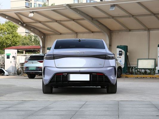2025 BYD Veicolo elettrico Sigillo EV Smart Modello 650KM Long Range 80,64kWh Batteria Fast Charging Hot Sell con tetto solare