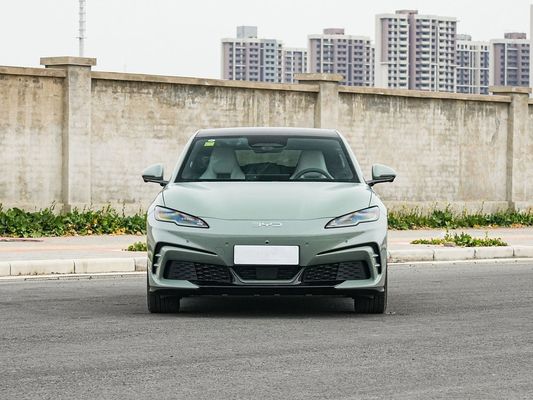 2025 BYD Sigillo del veicolo elettrico 06GT Tempo di ricarica veloce di 0,33 ore e prestazioni Lunga autonomia 550KM Batteria grande con tetto solare per la famiglia