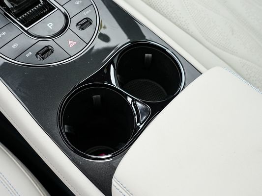 2025 BYD Sigillo del veicolo elettrico 06GT Tempo di ricarica veloce di 0,33 ore e prestazioni Lunga autonomia 550KM Batteria grande con tetto solare per la famiglia