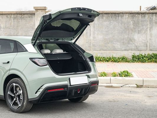 2025 BYD Sigillo del veicolo elettrico 06GT Tempo di ricarica veloce di 0,33 ore e prestazioni Lunga autonomia 550KM Batteria grande con tetto solare per la famiglia