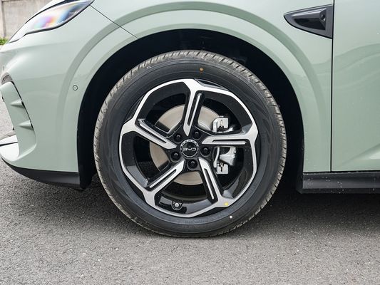 2025 BYD Sigillo del veicolo elettrico 06GT Tempo di ricarica veloce di 0,33 ore e prestazioni Lunga autonomia 550KM Batteria grande con tetto solare per la famiglia