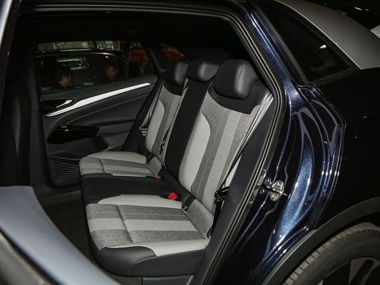 2025 VW Veicolo elettrico ID.4 Carro di ricarica veloce Lungo raggio 601km 80,4kWh Batteria Vendita a caldo Nuovo modello Buone prestazioni con tetto solare