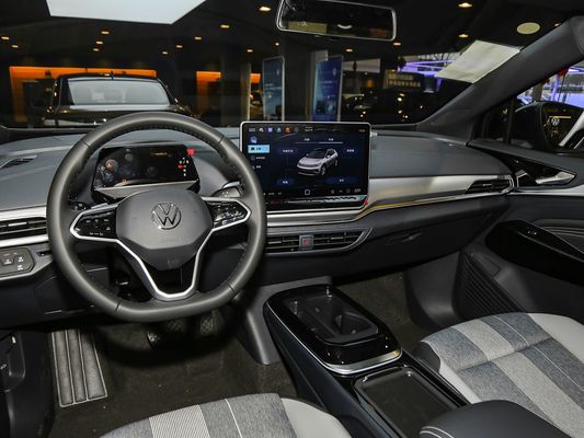 2025 VW Veicolo elettrico ID.4 Carro di ricarica veloce Lungo raggio 601km 80,4kWh Batteria Vendita a caldo Nuovo modello Buone prestazioni con tetto solare