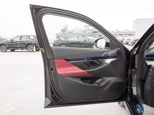 2025 BMW I5 Luxury Electric Cars Buone prestazioni xDrive Long Range 651KM Fast Charging EV Nuovo modello di berlina con tetto solare BMW Serie 5